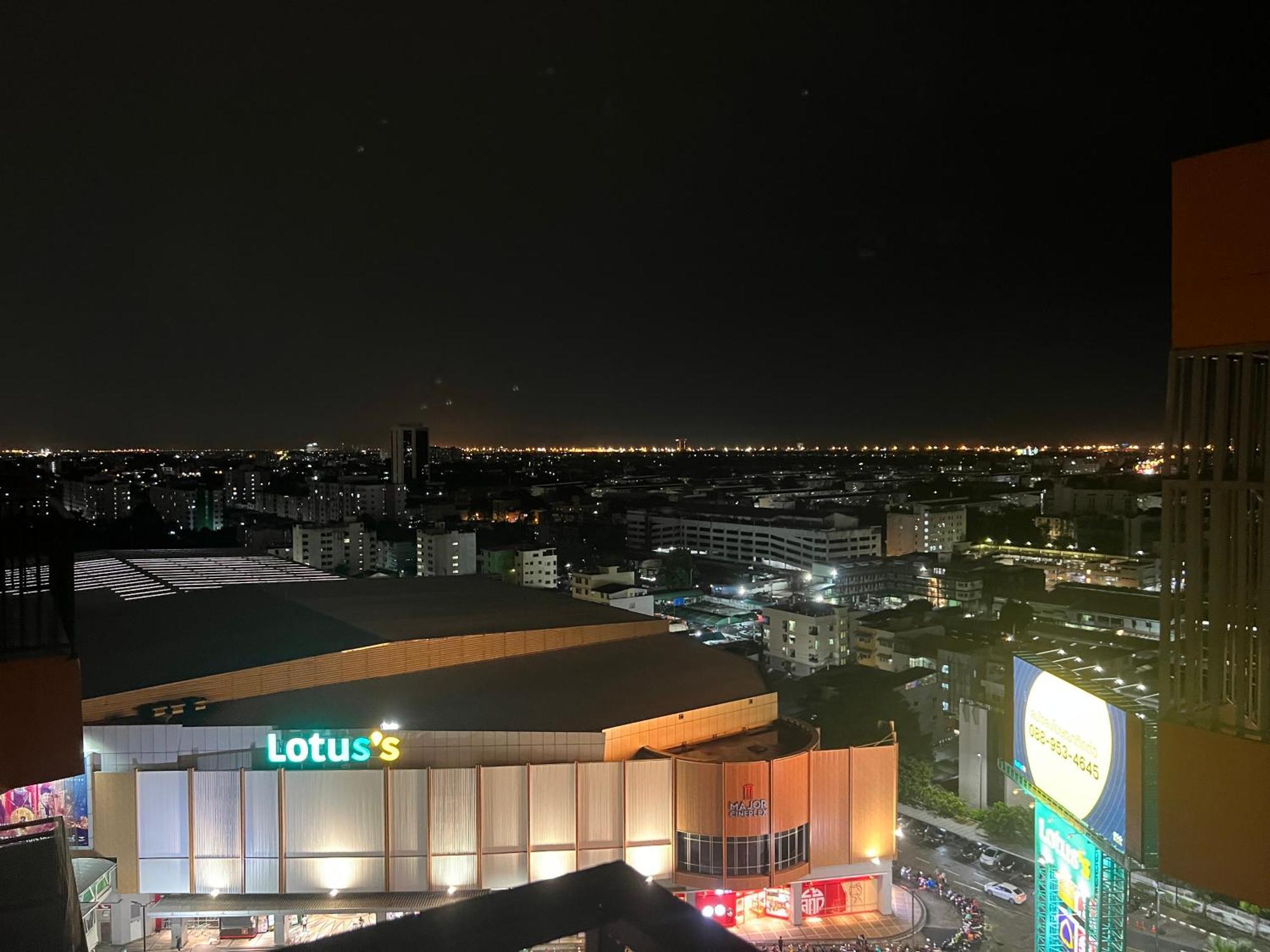 Mall Suites Hotel Бангкок Экстерьер фото
